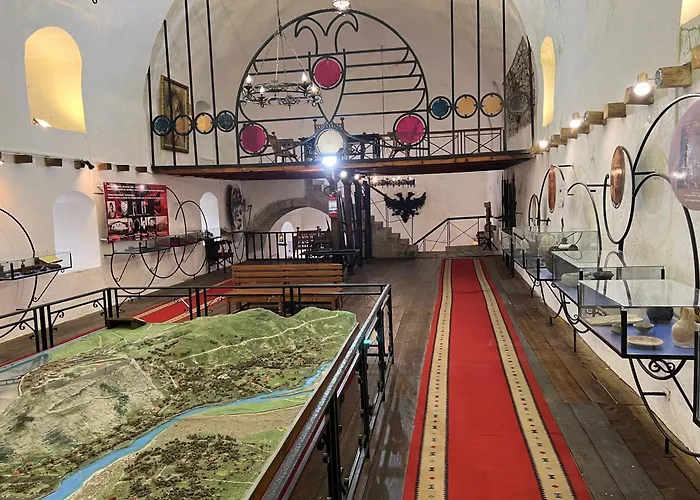 فيلة Shkodra Guide Grilë